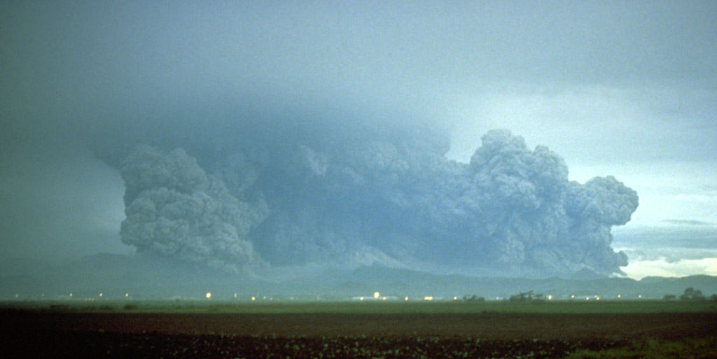 Plomall eruptiu del Mont Pinatubo, 1991